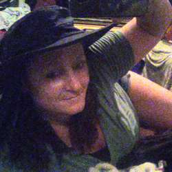Bratgirl76's Chat & Dating Profile