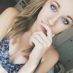 Freeuseteen's Chat & Dating Profile