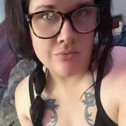 Geminigal's Chat & Dating Profile