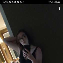 Lillith's Chat & Dating Profile
