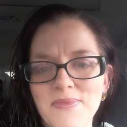 LusciousLynn's Chat & Dating Profile