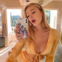 Nancymary's Chat & Dating Profile