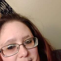 Sexybytch33's Chat & Dating Profile