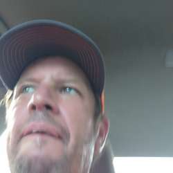 billy8inch's Chat & Dating Profile