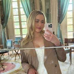 evagalindo's Chat & Dating Profile