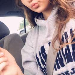 mellisaweaver21's Chat & Dating Profile