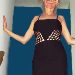 petitewife4f's Chat & Dating Profile